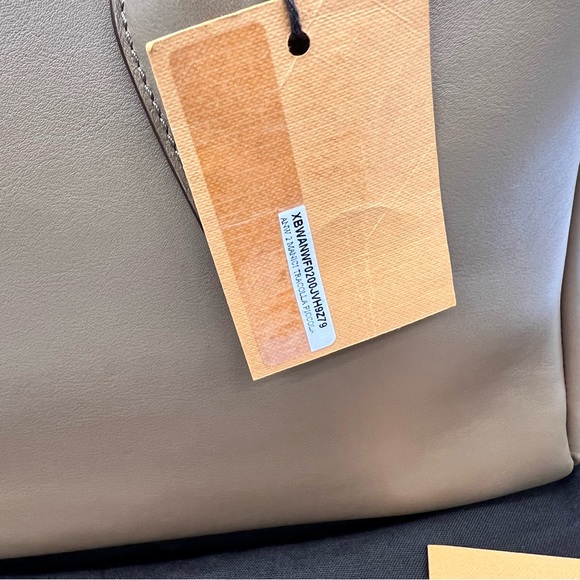 Tod’s CROSSBODY BAG SMALL IN BROWN,retail For $2595 - Picture 4 of 9